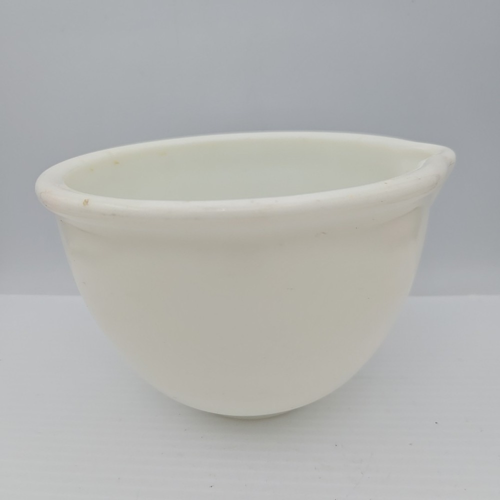 Vintage Glasbake Sunbeam Mixing Bowl Pour Spout White‎ Milk Glass 6X4.5 Used